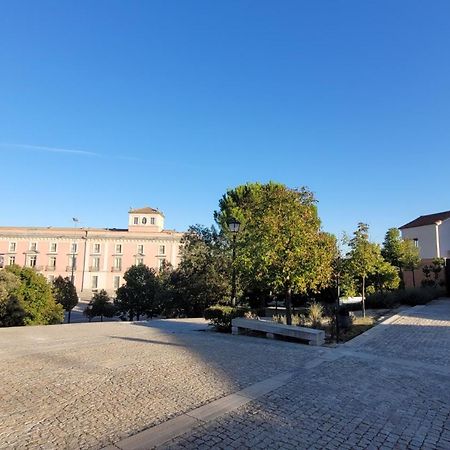 El Torreon Del Palacio Боадиля дел Монте Екстериор снимка